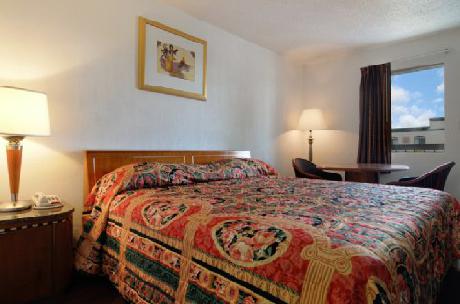 Guest Inn at Six Flags