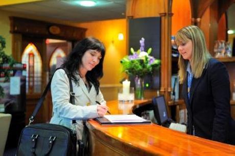 Menlo Park Hotel and Conferance Centre