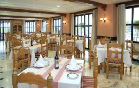 Hacienda Puerta Del Sol