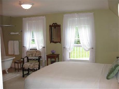 Bishop Farm Bed & Breakfast an