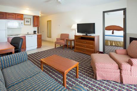 Holiday Inn Express Hotel & Suites PETOSKEY