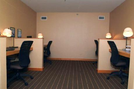 Chicago Arlington Heights DT Hotel