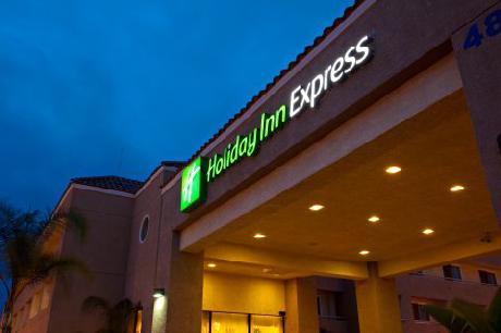 Holiday Inn Express PERRIS-EAST