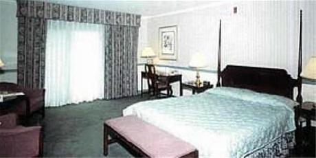 Hollow Inn and Motel