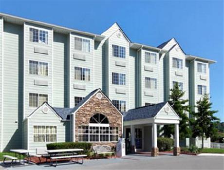 Microtel Suites Pigeon Forge Music Road