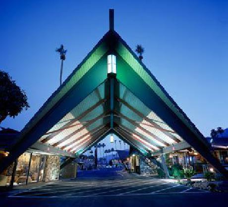 Caliente Tropics Resort