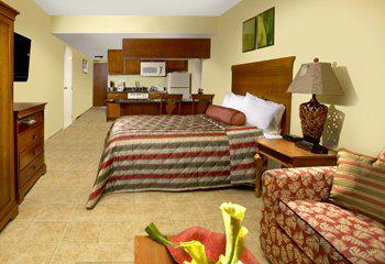 La Cabana Beach- Racquet Club