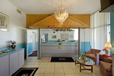 Americas Best Value Inn & Suites - Kansas City/South