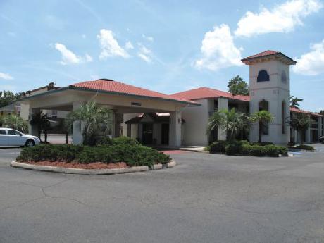 La Quinta Inn Savannah  I-95