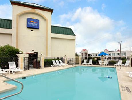 Baymont Inn & Suites Greensboro/Coliseum