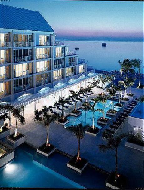 Grand Cayman Beach Suites