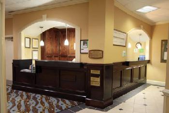 Holiday Inn CHARLESTON-RIVERVIEW