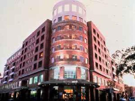 Adina Apartment Hotel Sydney, Crown Street
