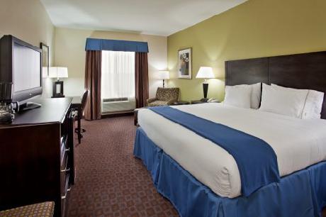 Holiday Inn Express Hotel & Suites PRYOR