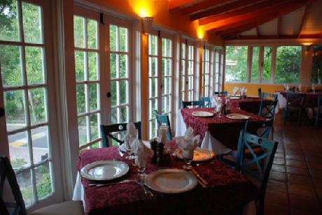 Grand Pineapple Beach Resort Antigua