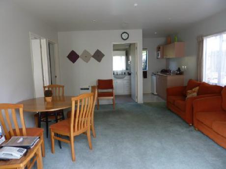 ASURE Bush Inn Court Motel