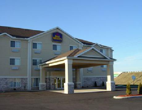 BEST WESTERN PLUS Napoleon Inn & Suites