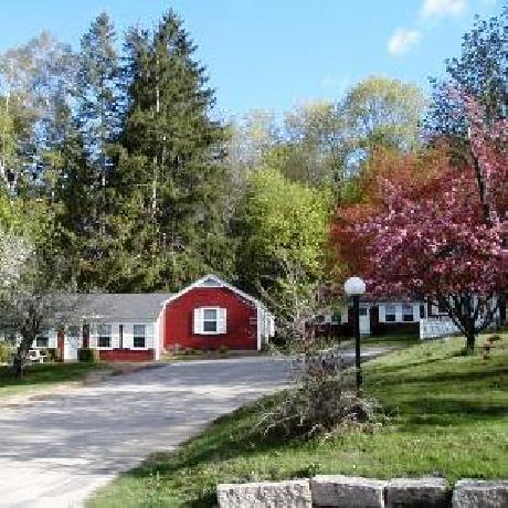 Oxen Yoke Inn & Motel