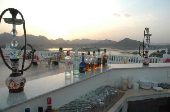 Hotel Hilltop Palace