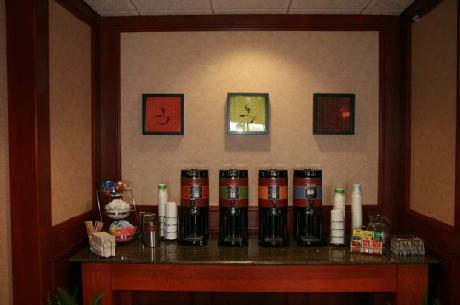 Hampton Inn and Suites Detroit Chesterfield Township