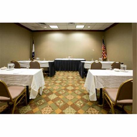 LaGuardia Airport Hotel