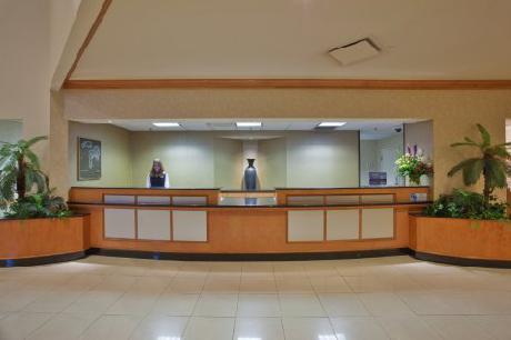 Crowne Plaza VIRGINIA BEACH TOWN CENTER