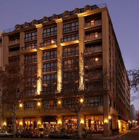 Aqualuna Beach Resort