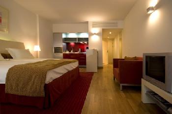 Mamaison Residence Diana