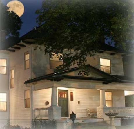 Texas White House Bed and Breakfast