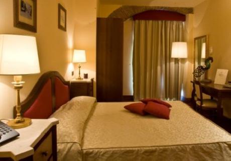 Santa Caterina Hotel