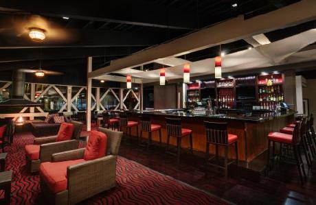 DoubleTree by Hilton Berkeley Marina