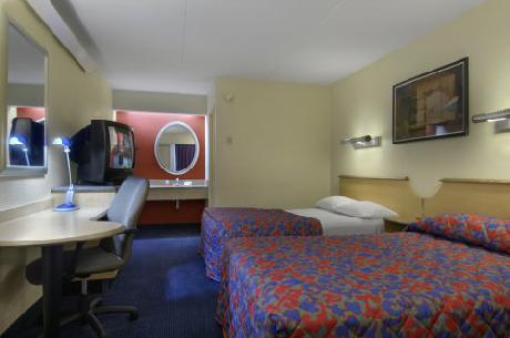 Red Roof Inn Detroit Warren