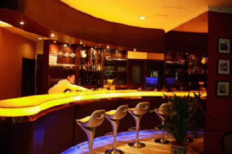 Minshan Hotel International