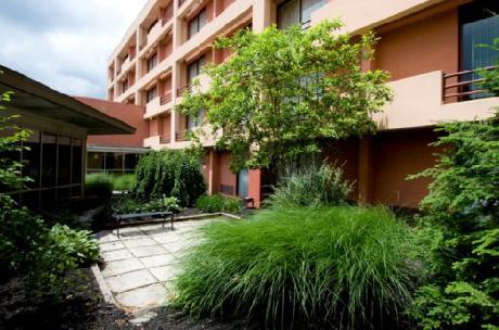 University Plaza Hotel