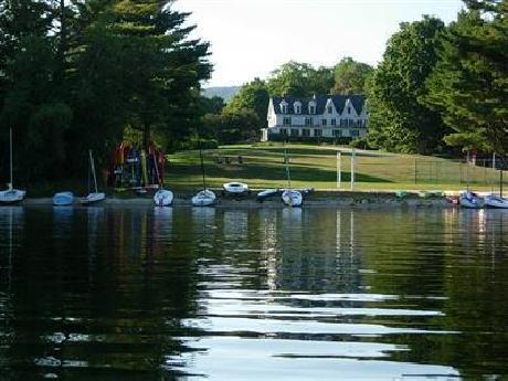 Inn at Pleasant Lake