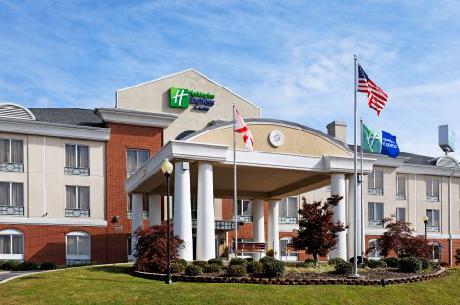 Holiday Inn Express Hotel & Suites CULLMAN