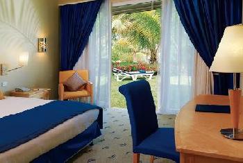 Le Suffren Hotel And Marina