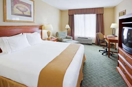 Holiday Inn Express Hotel & Suites CHESTER-MONROE-GOSHEN