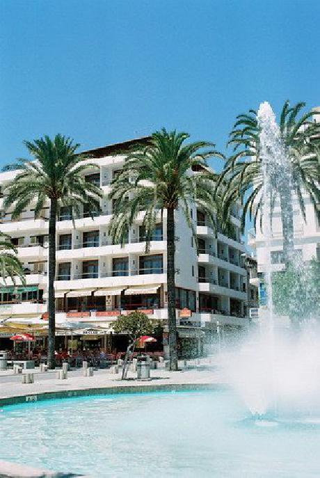 Apartamentos Sa Clau