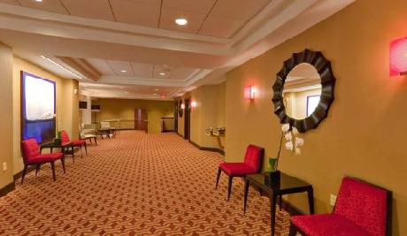 DoubleTree by Hilton Hotel  Suites Pittsburgh Downtown