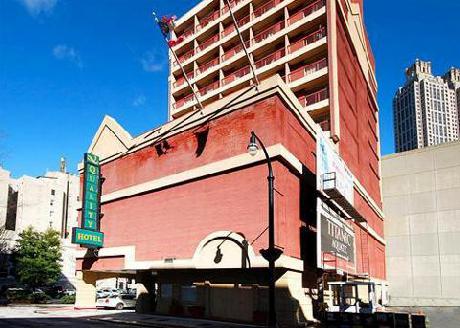 Quality Hotel Downtown