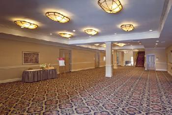 Crowne Plaza SAN DIEGO - MISSION VALLEY