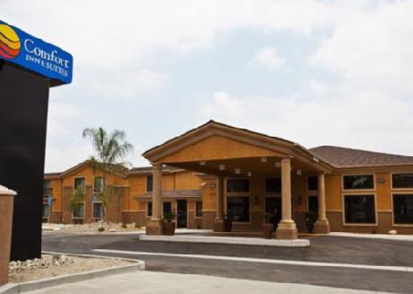 Comfort Inn & Suites Colton