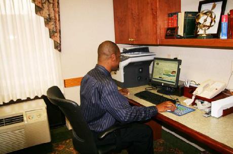 Hampton Inn  Suites Valley ForgeOaks