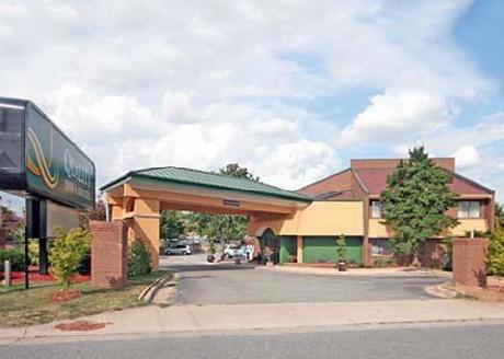 Quality Inn & Suites Coliseum