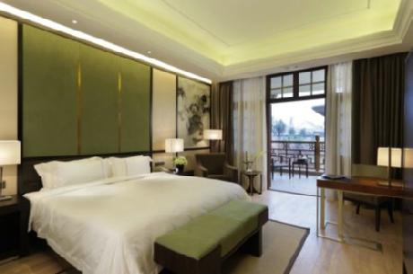 Eadry Royal Garden Hotel