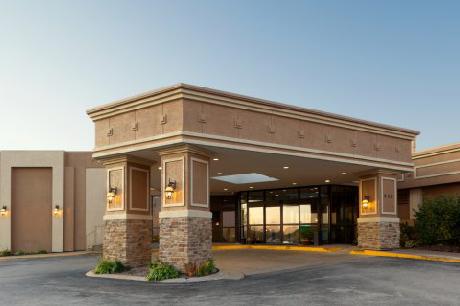 HomeRidge Inn And Suites