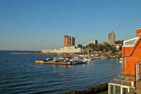 Амурский Залив