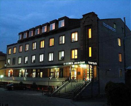 AUA Barsam Suites Hotel Yerevan