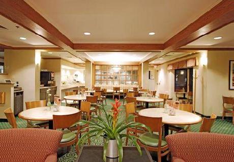 Courtyard Columbus Airport